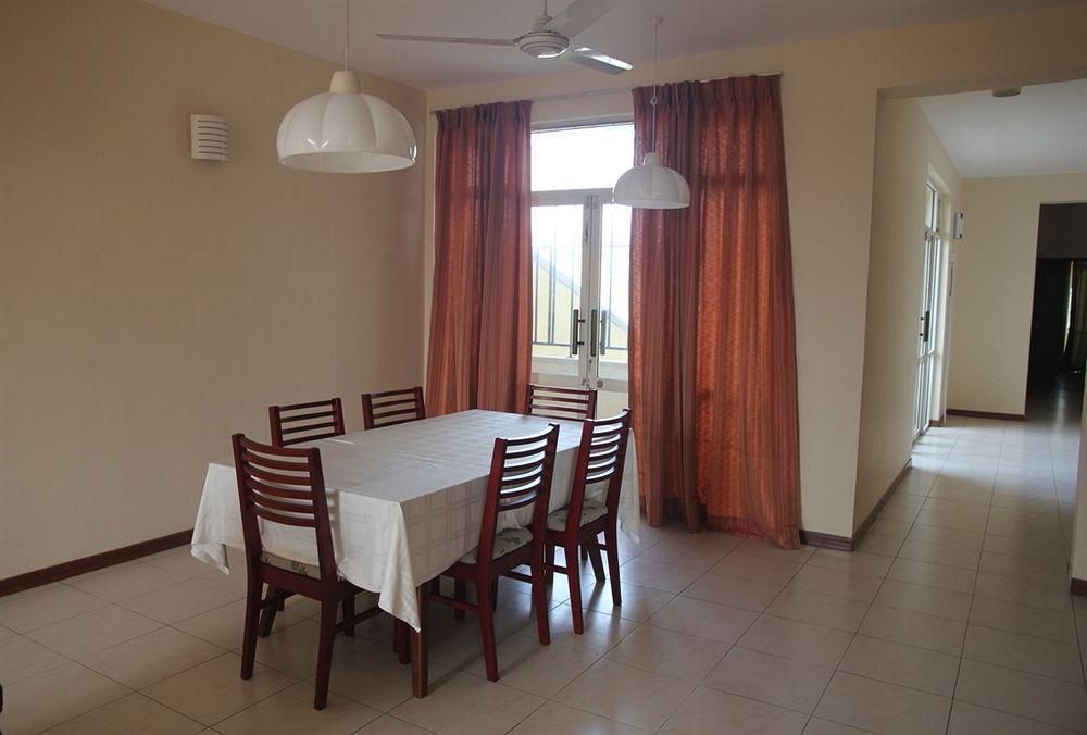 Palmyrah Residencies Hotel Коломбо Екстериор снимка