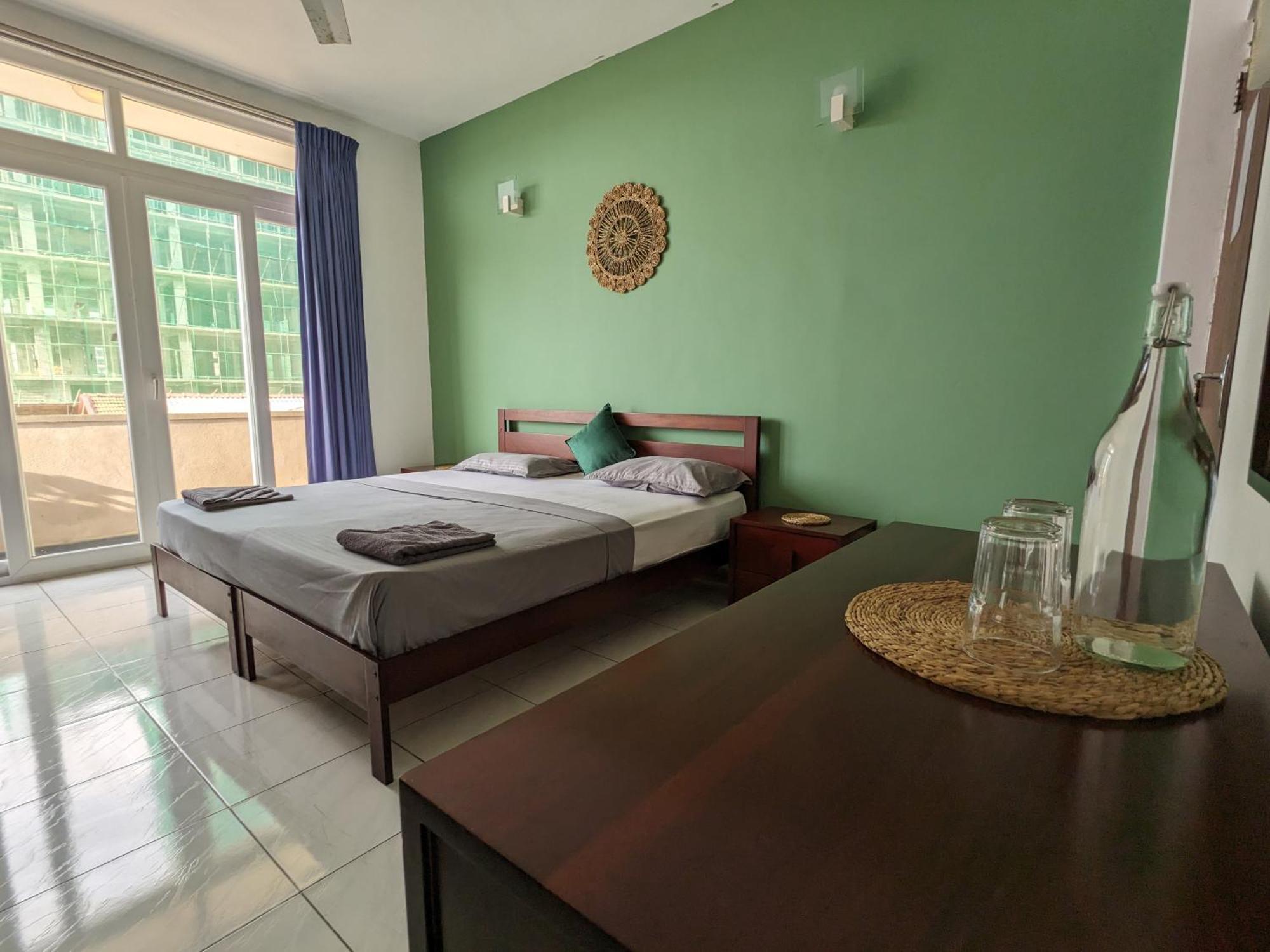 Palmyrah Residencies Hotel Коломбо Екстериор снимка