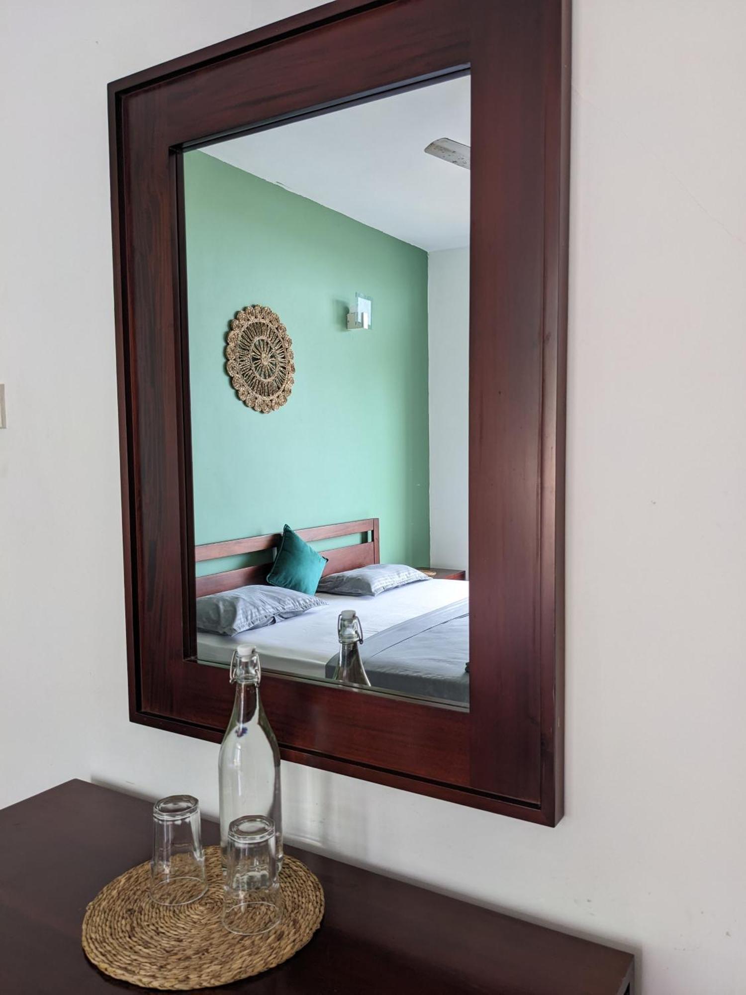 Palmyrah Residencies Hotel Коломбо Екстериор снимка