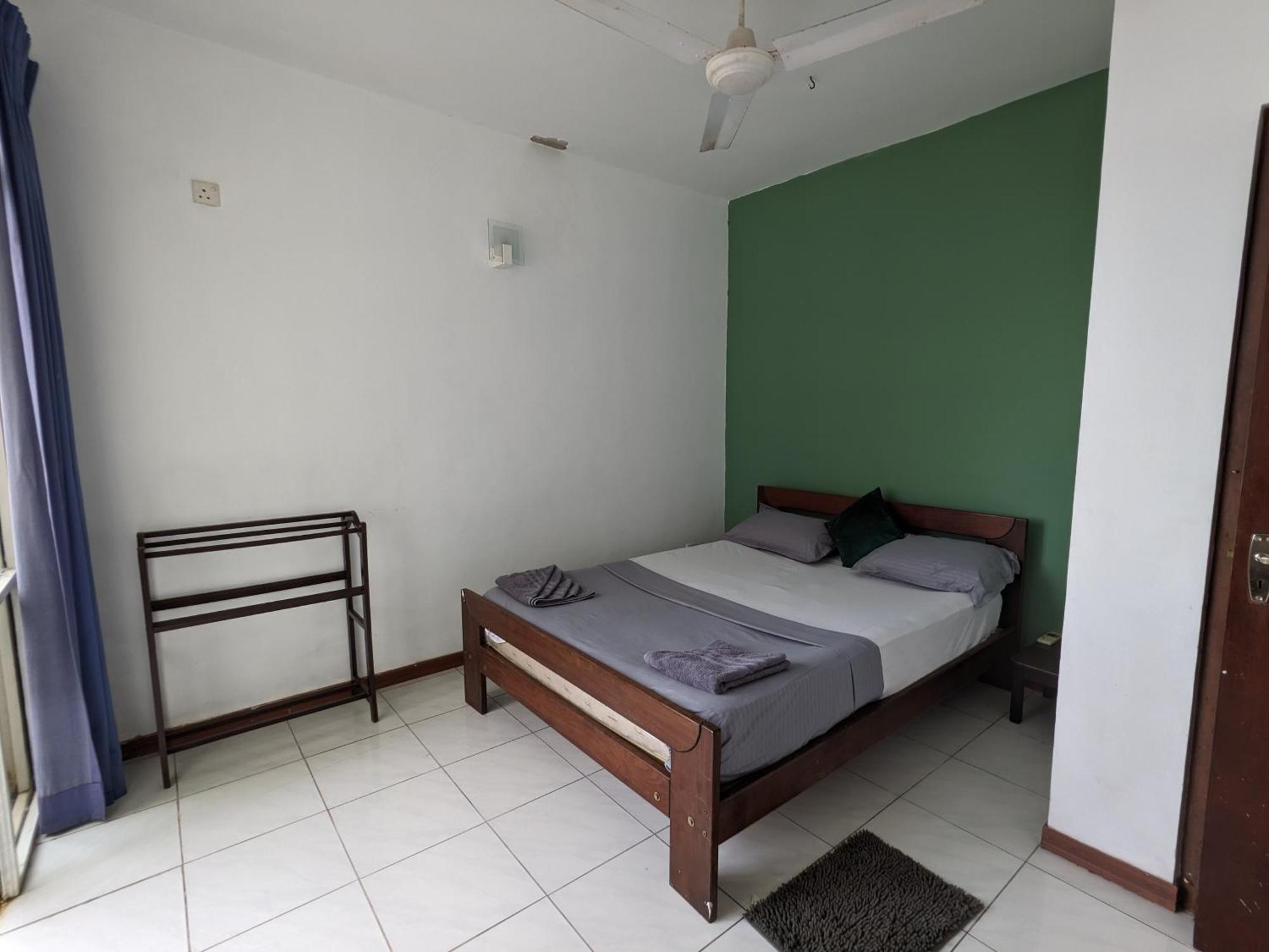 Palmyrah Residencies Hotel Коломбо Екстериор снимка