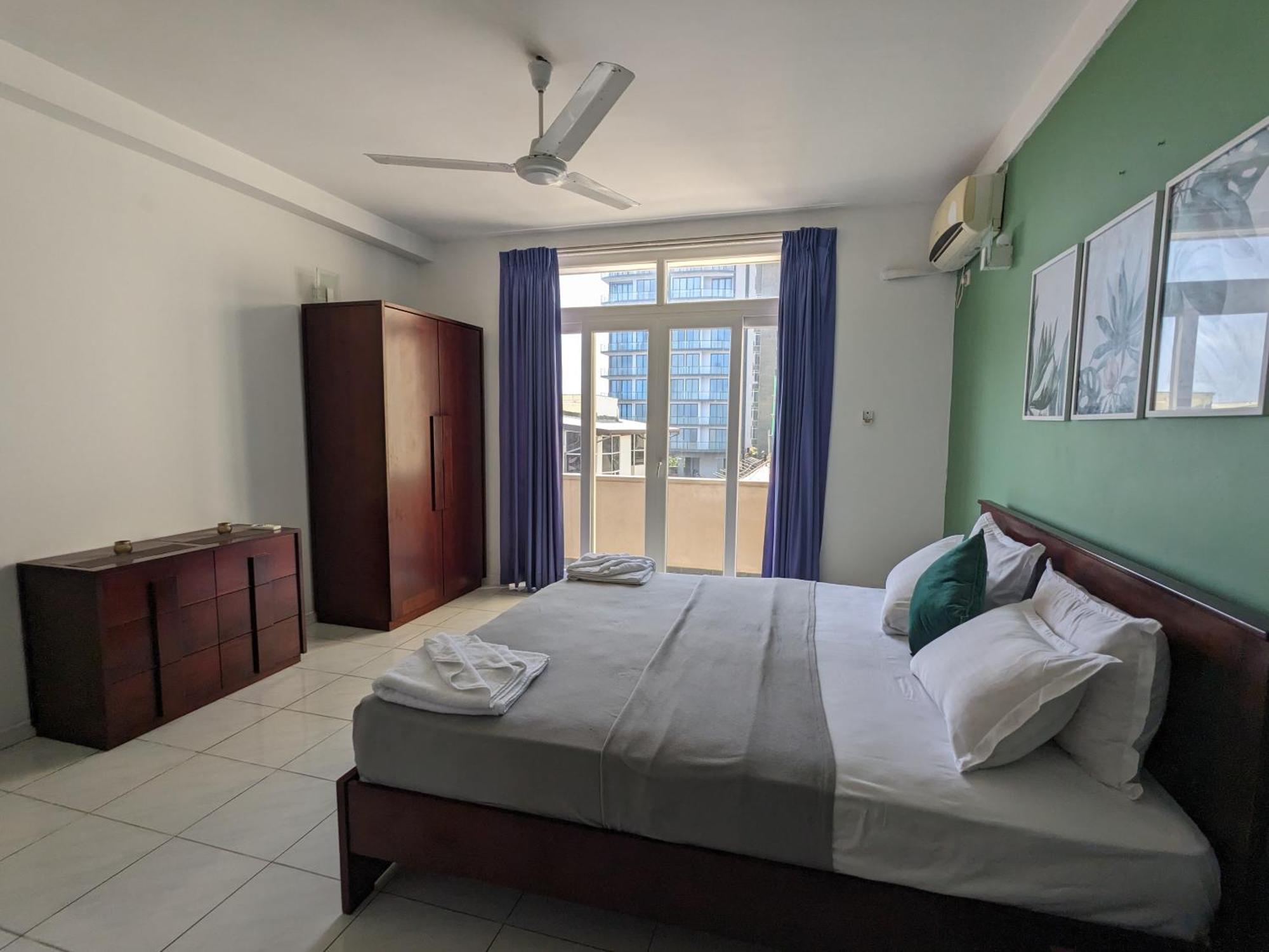 Palmyrah Residencies Hotel Коломбо Екстериор снимка