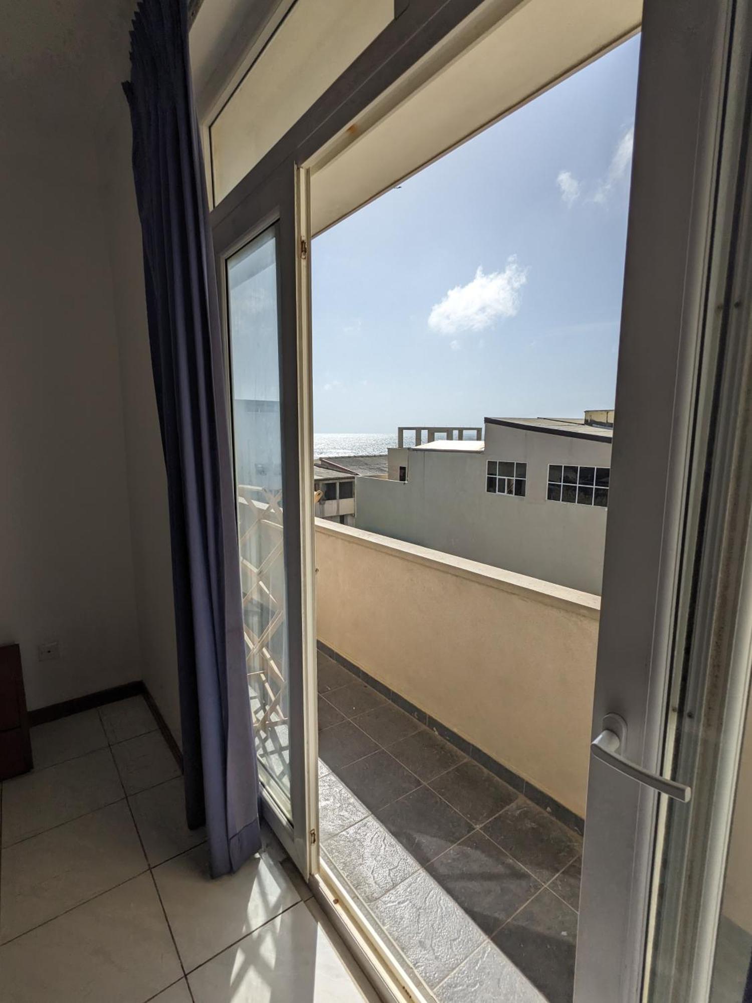 Palmyrah Residencies Hotel Коломбо Екстериор снимка