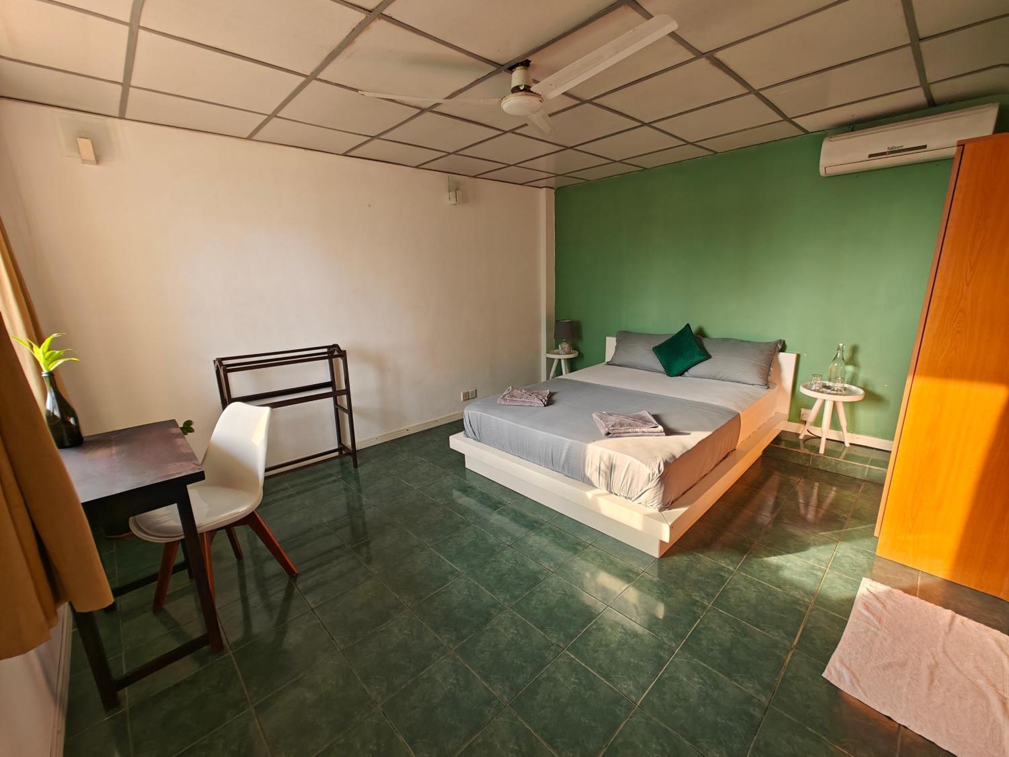 Palmyrah Residencies Hotel Коломбо Екстериор снимка
